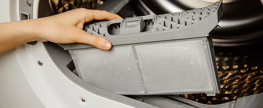 Signs Of A Clogged Dryer Lint Trap in North Canton, Ohio